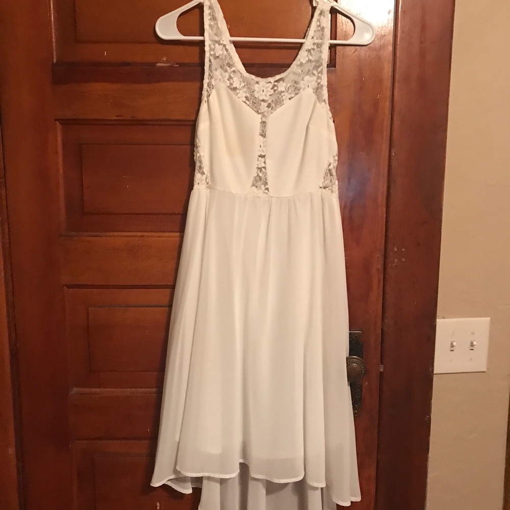 White lace dress!